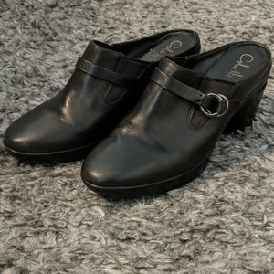 Cole HAAN clog style shoes